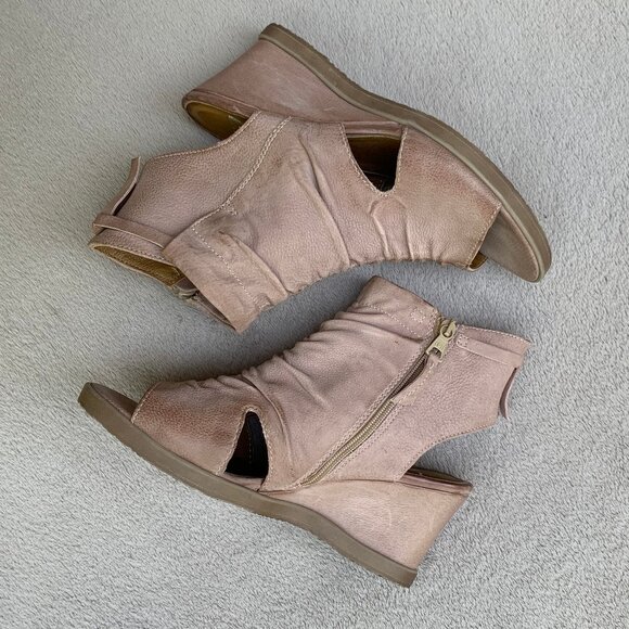 Miz Mooz Becca Soft Leather Slouch Wedge Peep Toe Booties Sz39 - Picture 11 of 16